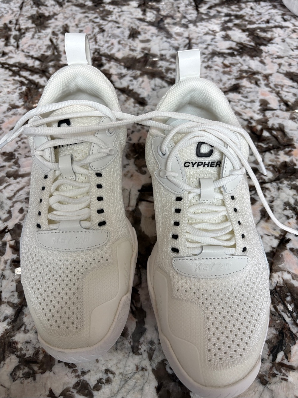 Women’ White Cypher Lightweight pickleball shoes size 8